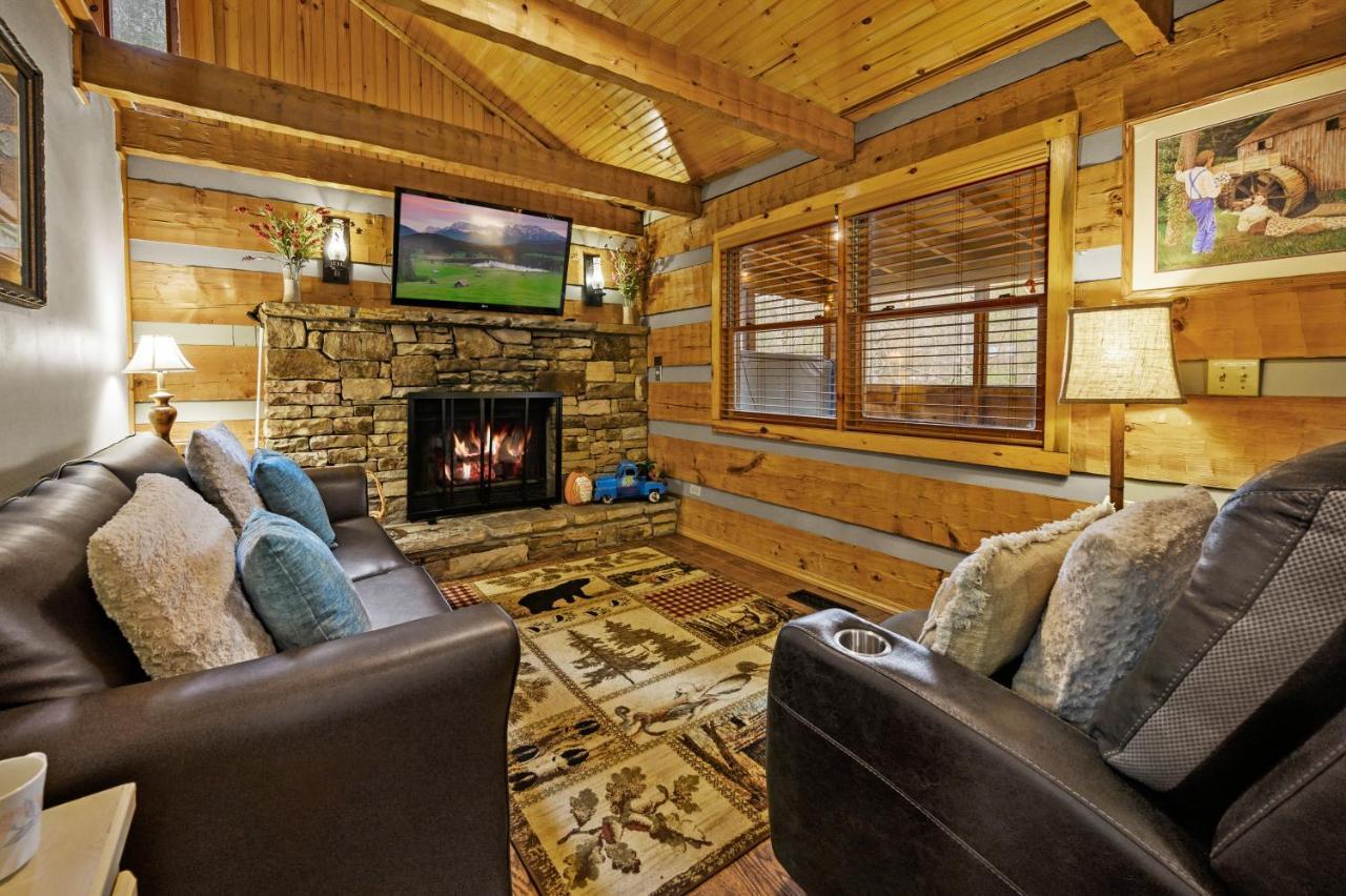 The Robins Nest With Hot Tub Villa Pigeon Forge Ngoại thất bức ảnh