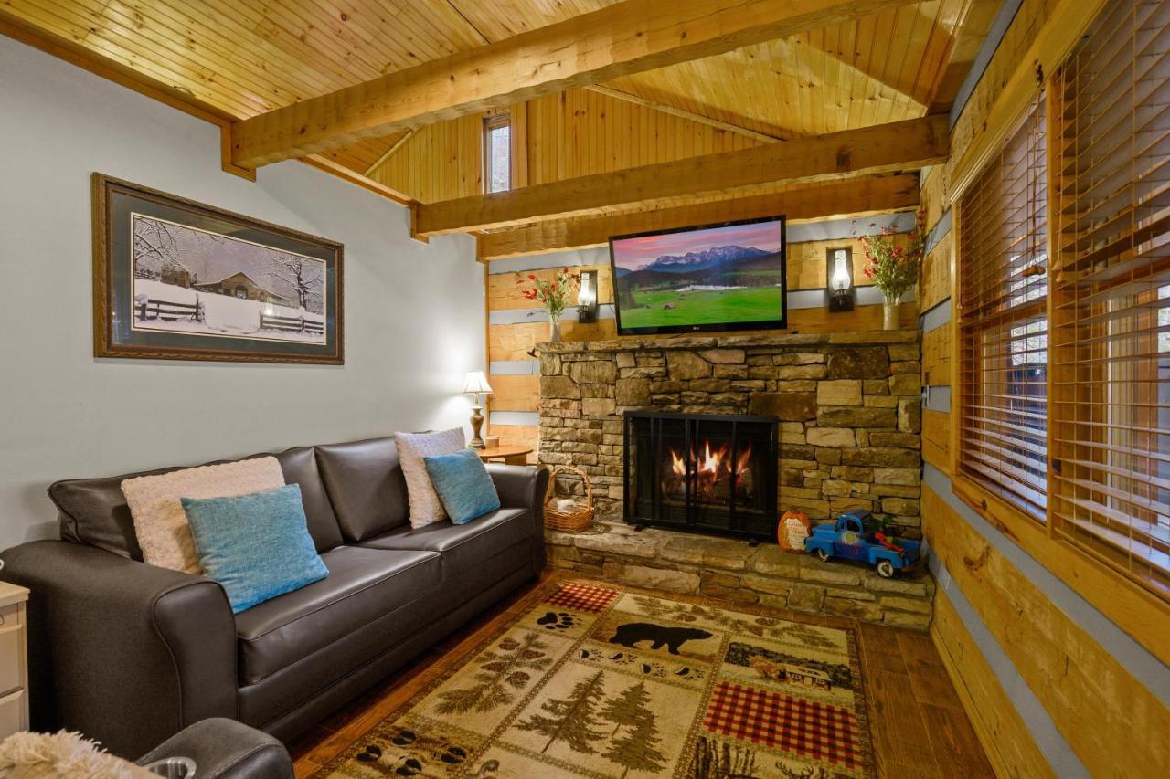 The Robins Nest With Hot Tub Villa Pigeon Forge Ngoại thất bức ảnh