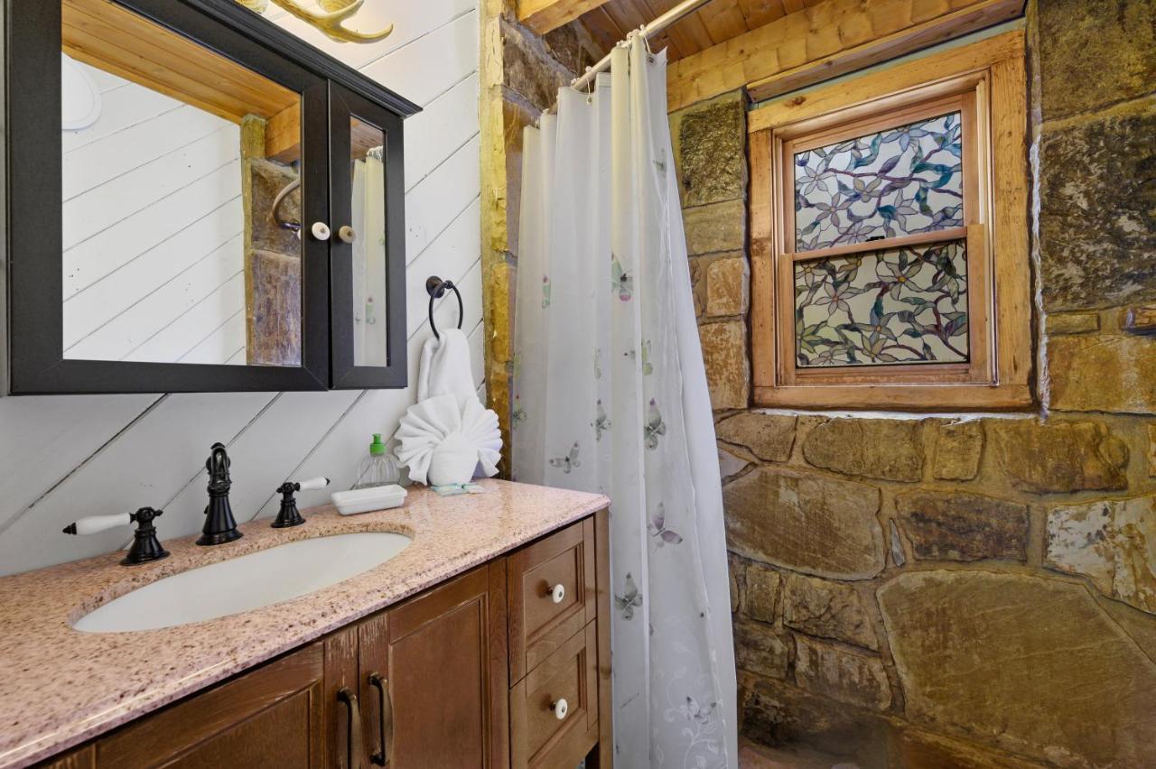 The Robins Nest With Hot Tub Villa Pigeon Forge Ngoại thất bức ảnh