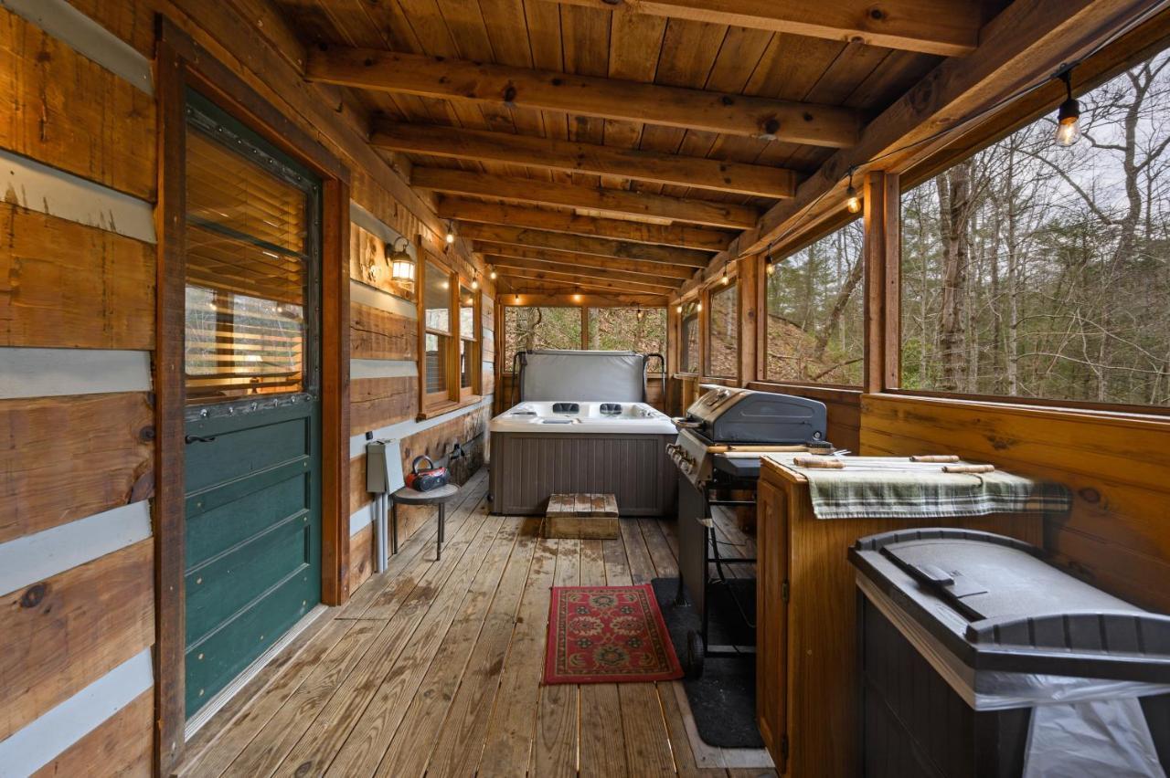 The Robins Nest With Hot Tub Villa Pigeon Forge Ngoại thất bức ảnh