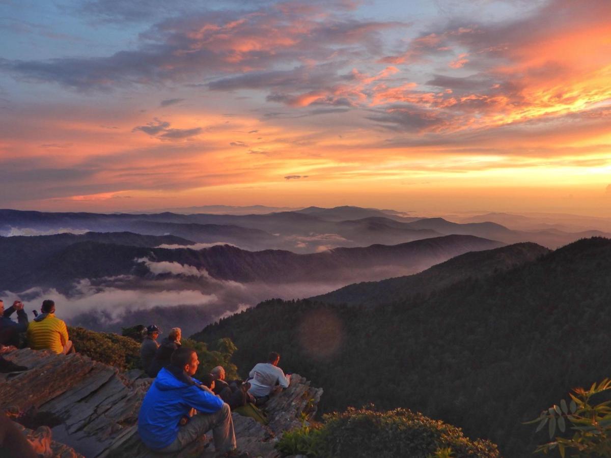 The Robins Nest With Hot Tub Villa Pigeon Forge Ngoại thất bức ảnh