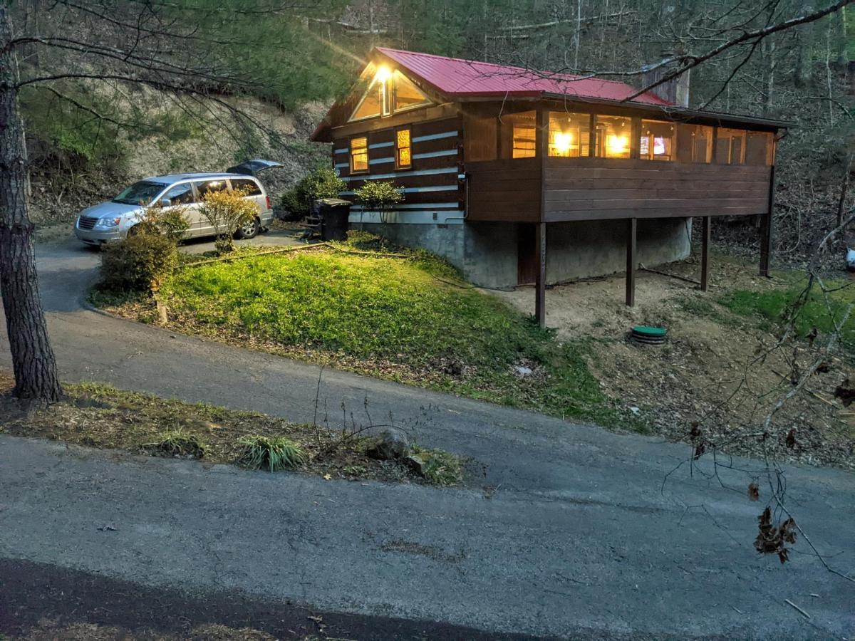 The Robins Nest With Hot Tub Villa Pigeon Forge Ngoại thất bức ảnh